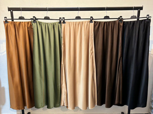JUPE LONGUE EN SATIN Mysthara