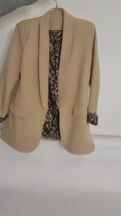 BLAZER BEIGE AVEC DOUBLURE IMPRIMÉ LÉOPARD